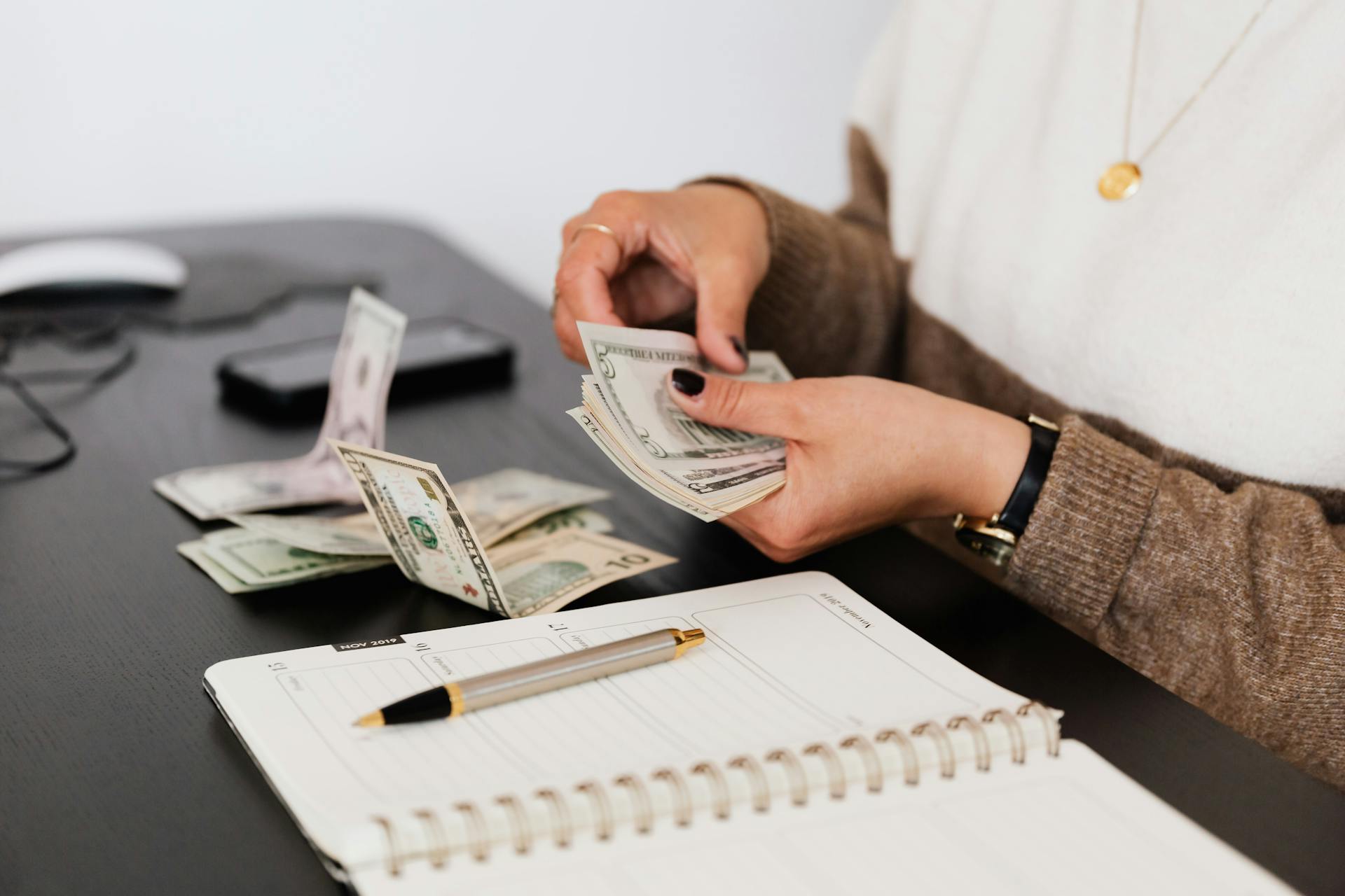 Which products to sell online and have a profitable business in 2025