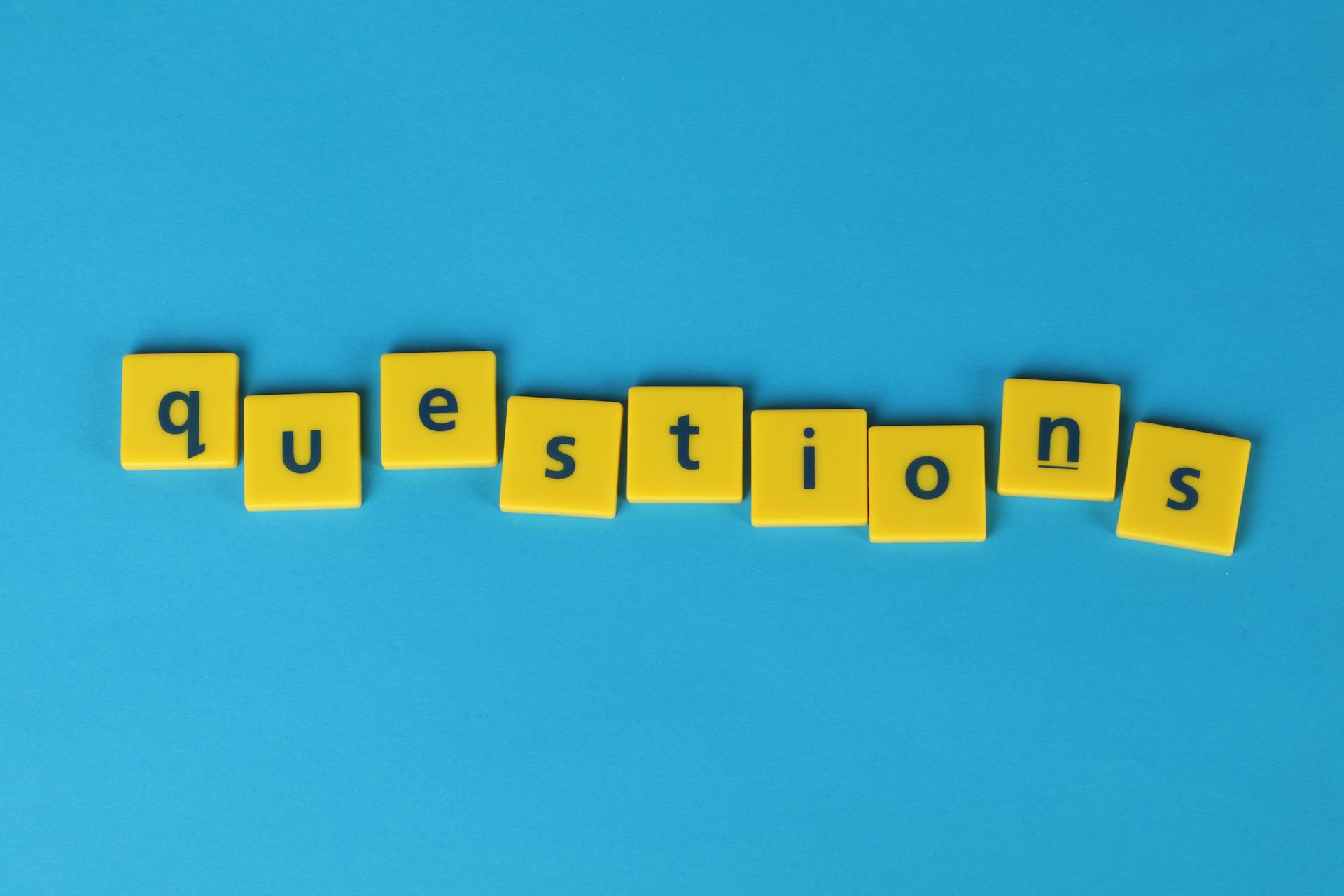 Technique for selling online: Using rhetorical questions