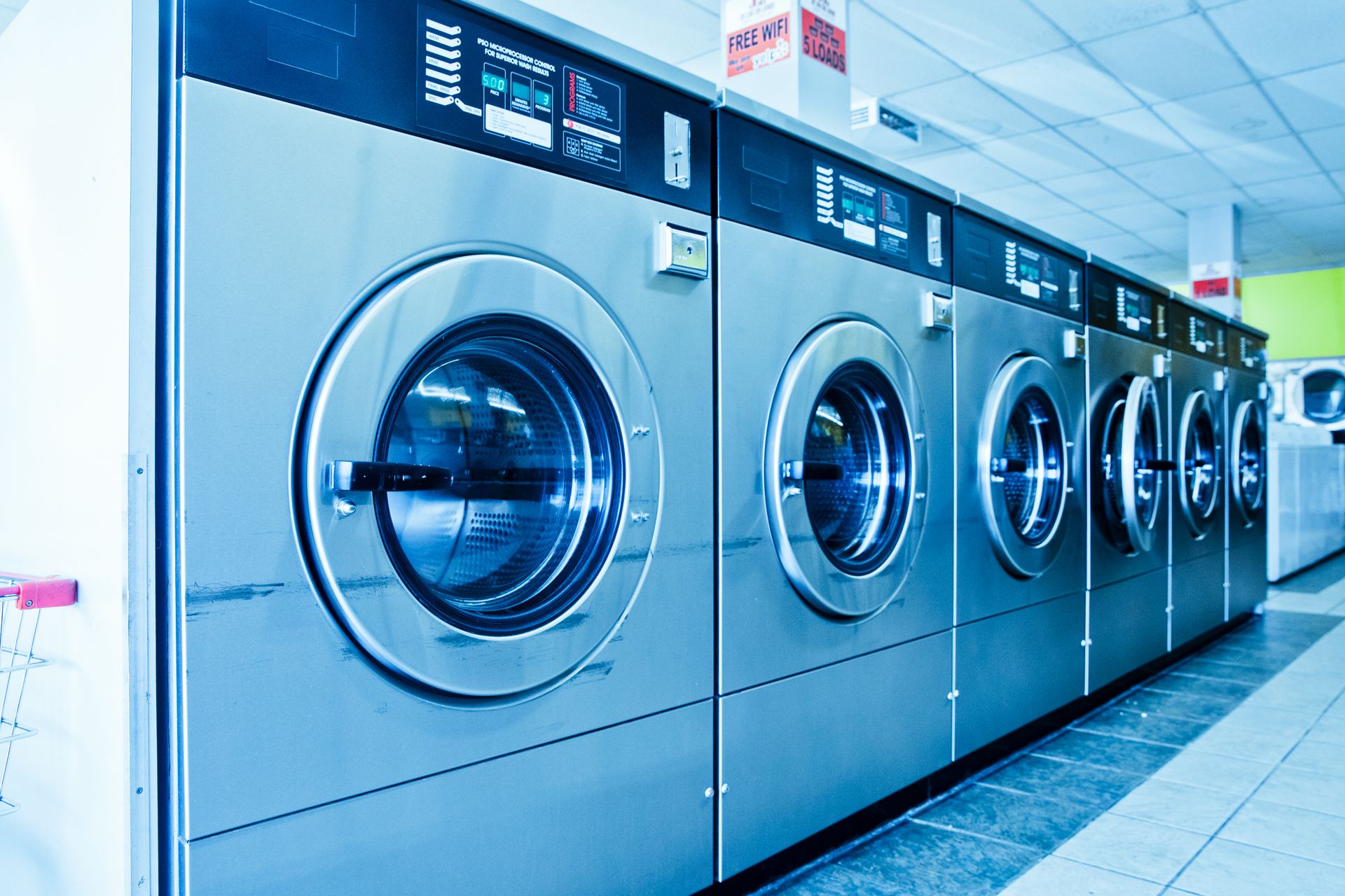Create a website for a laundromat