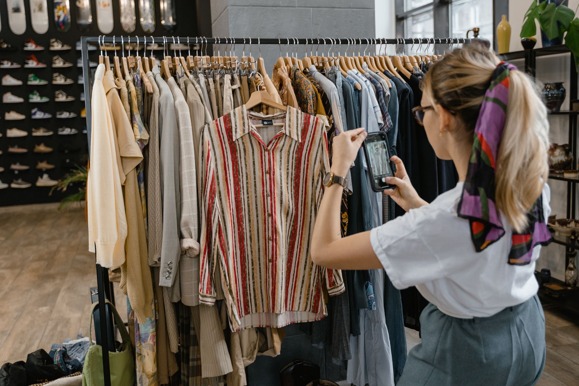 What to Do If You Sell on Instagram and It’s Down