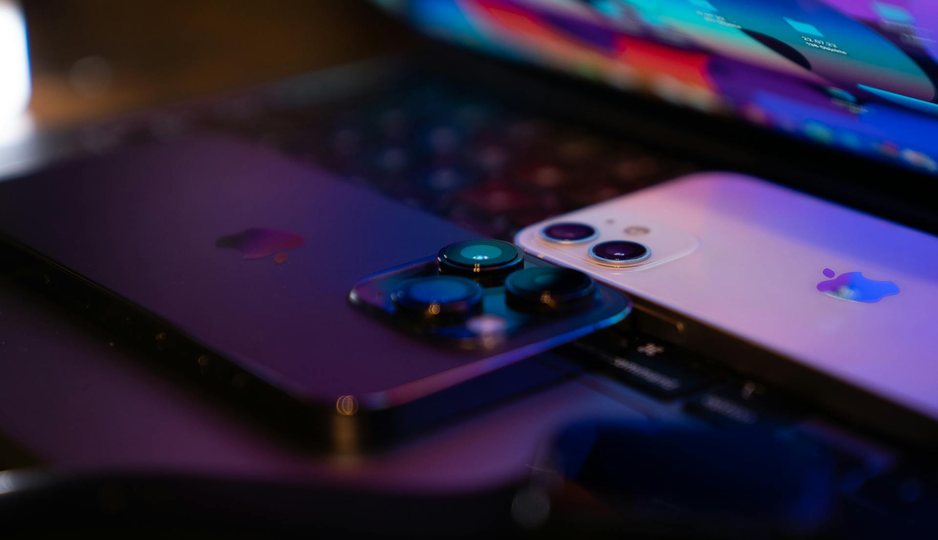 Create a Website for My Cell Phone Business